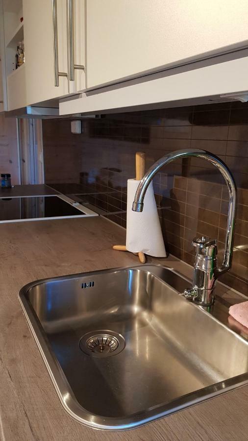 Farmer Apartment Laukvik Bagian luar foto